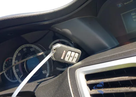 2013 Honda Accord Touring из США, поврежденный, VIN 1HGCR3F9XDA008862